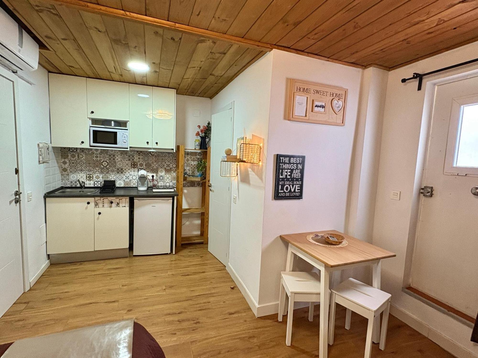 מאלגה Habitacion En Calle Molino מראה חיצוני תמונה
